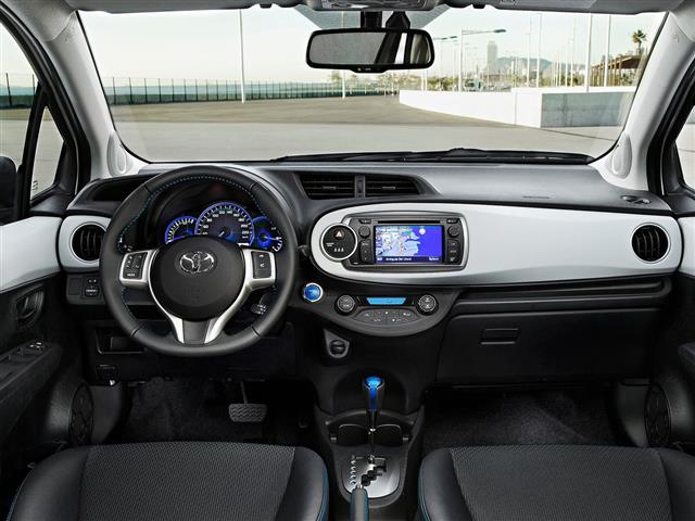 TOYOTA YARIS CHIAVE SCARICARE